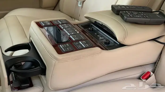 لكزس مخزن فل كامل عداد 46 76