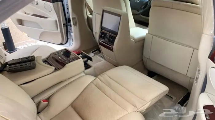 لكزس مخزن فل كامل عداد 46 71