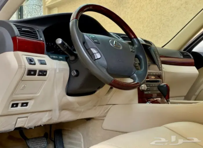 لكزس مخزن فل كامل عداد 46 25