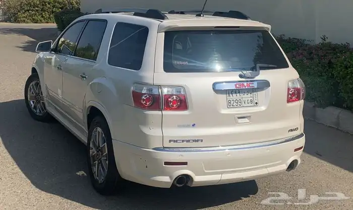 اكاديا فل كامل بحاله ممتازه بدون حوادث او رش اعلي فئه 8