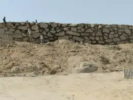 معلم حجر وبوكلين للايجار وتخريم صخور 5