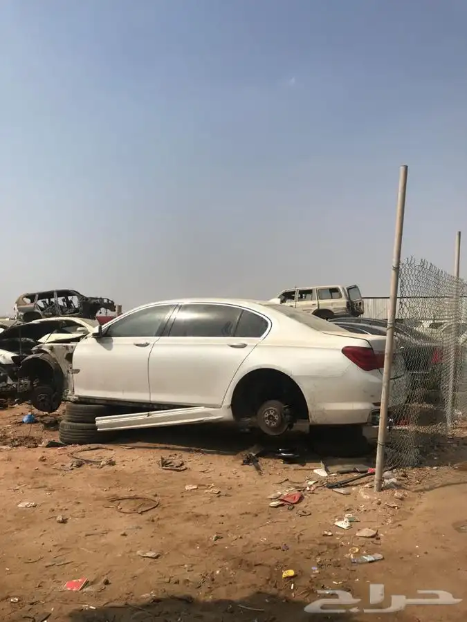 قطع غيار تشليح بي ام 740 موديل 2009 1