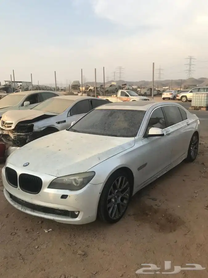 قطع غيار تشليح بي ام 740 موديل 2009 10