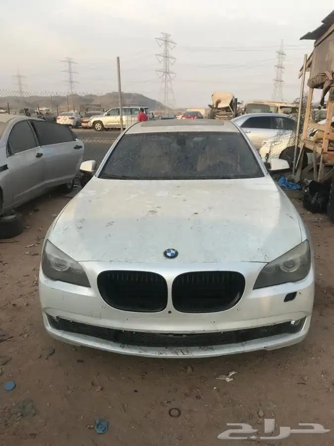 قطع غيار تشليح بي ام 740 موديل 2009 11