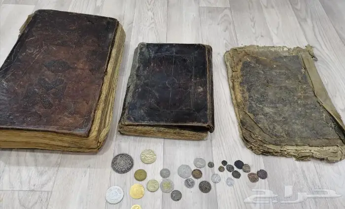 مصاحف وعملات قديمه للبيع جدا 0