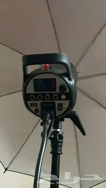 فلاش قودكس مع ديب امبريلا GODOX SK400II 8