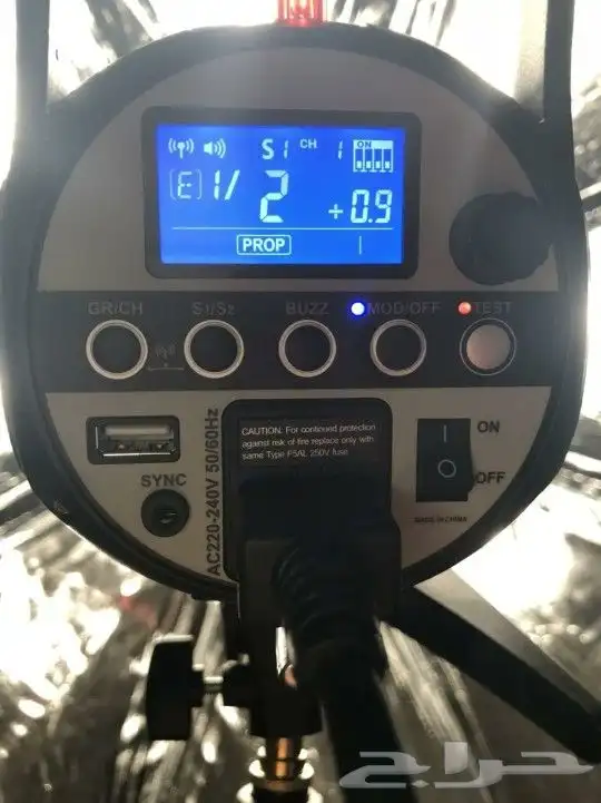 فلاش قودكس مع ديب امبريلا GODOX SK400II 12