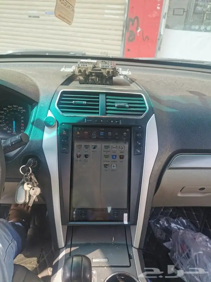 شاشه اكس بلورا 2