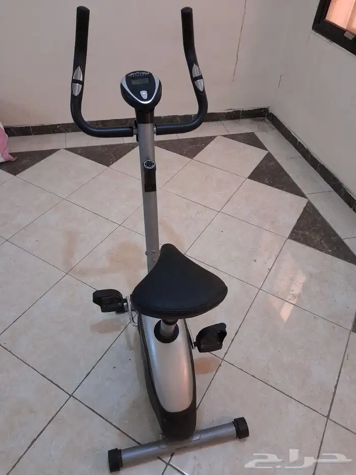 دراجة رياضية شبه جديدة 1