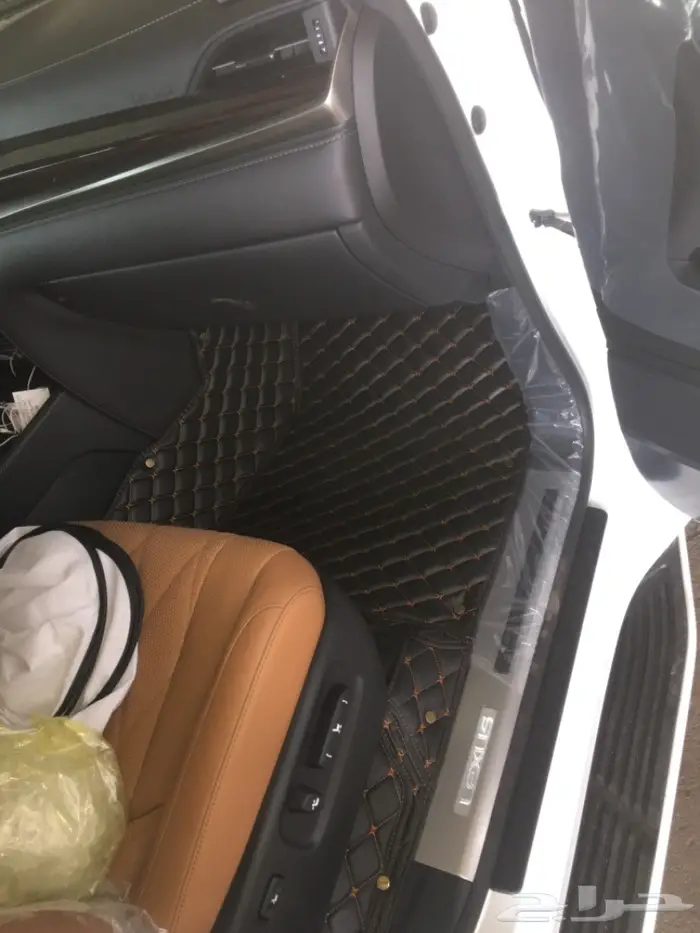 ارضيات جلد فاخره للسيارات  1