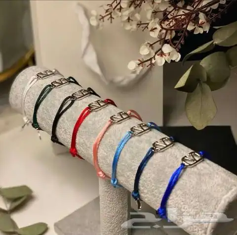 اقلام كارتير واساور لويس وشنط 1