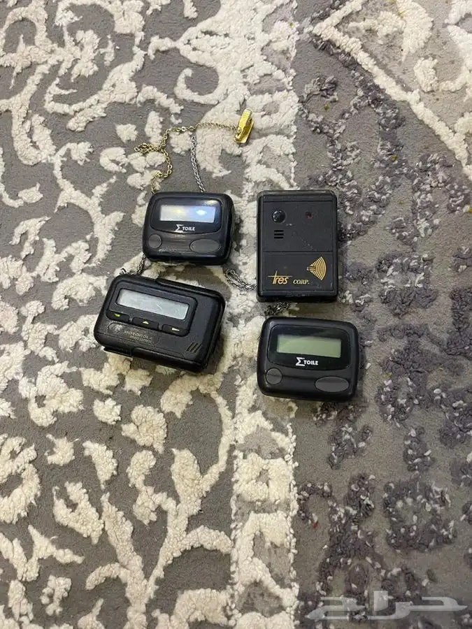 جوالات قديمه جدا  0
