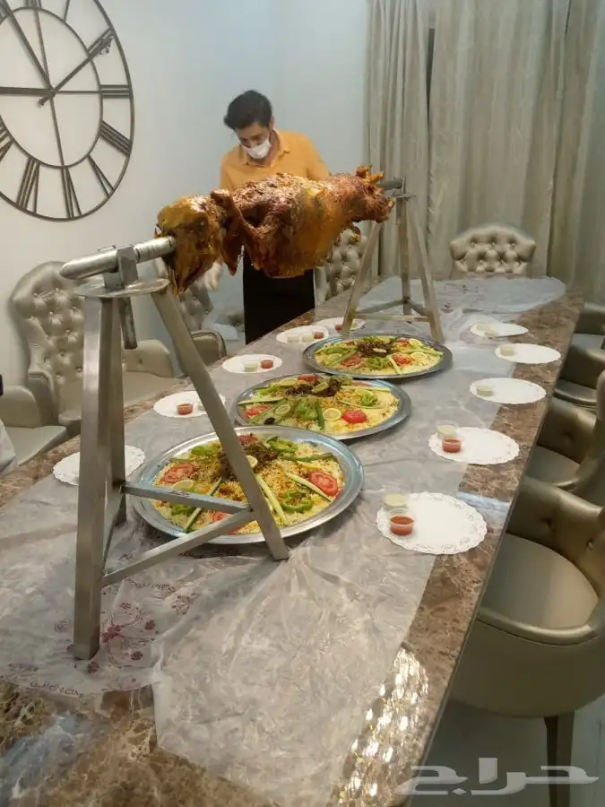 شوي خروف علي السيخ بموقعك 11