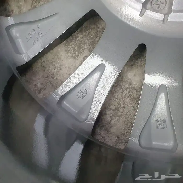 جنوط جيب لاندكروزر ياباني كوبي ون موديل 2022 مقاس 20فل كامل 10