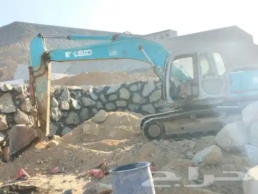 معلم حجر وبوكلين للايجار وتخريم صخور 2