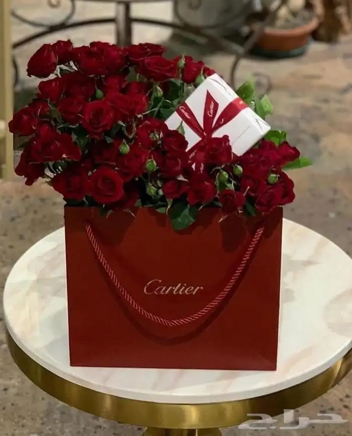 شنط_هدايا_ساعات_توصيل_عطور_ورد 15