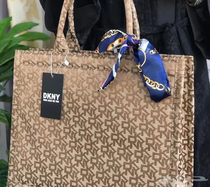 شنط_هدايا_ساعات_توصيل_عطور_ورد 1