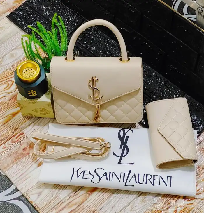 ساعات. شماغ 74