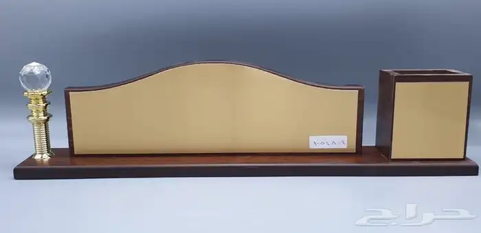 لوحات مكتبية ودروع تذكارية 2