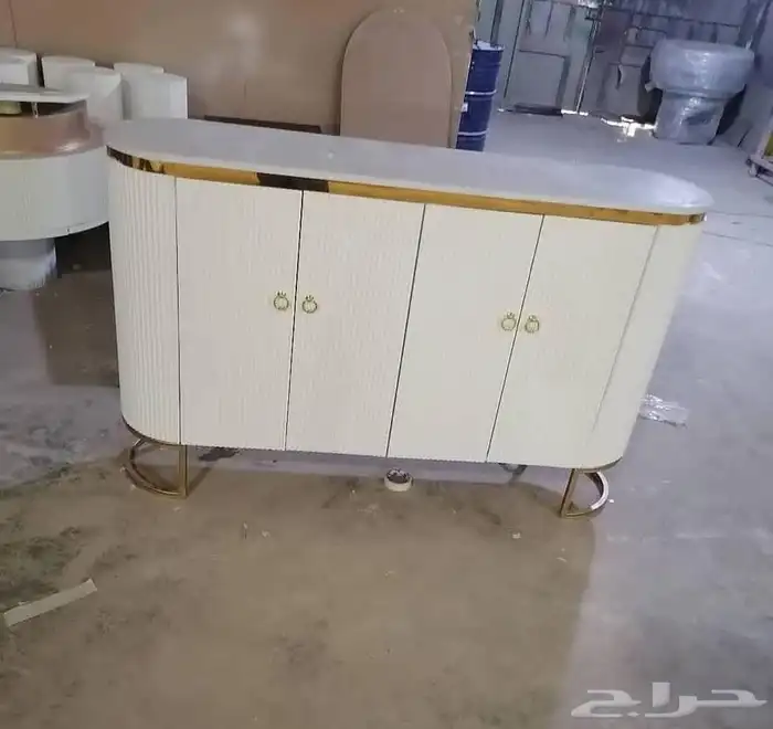 تفصيل طاولات حسب الطلب 41