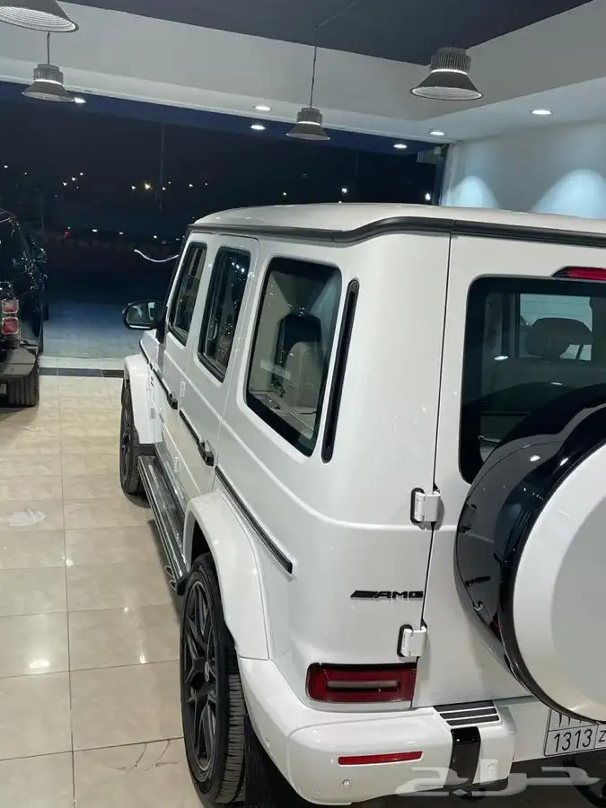 للأيجار مرسيدس G 63 موديل2022 4