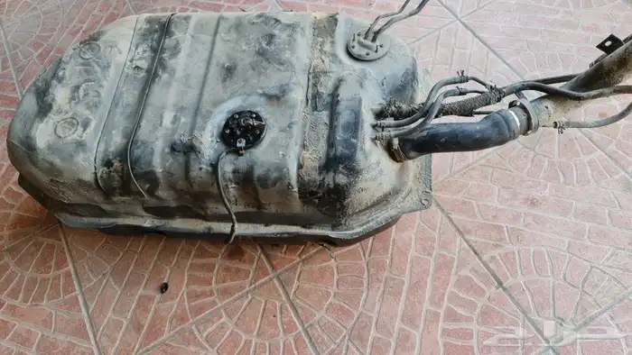 قطع غيارمتفرقه لسيارات تويوتا اصلي مخزن قديم 82