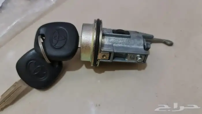 قطع غيارمتفرقه لسيارات تويوتا اصلي مخزن قديم 60