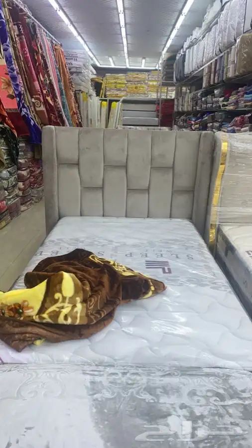 مفروشات وسرير غراف نوام مكيت مرتبه جميع نواع الاثاث 17