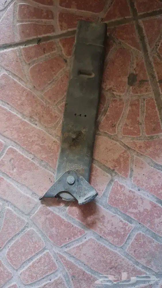 قطع غيارمتفرقه لسيارات تويوتا اصلي مخزن قديم 54