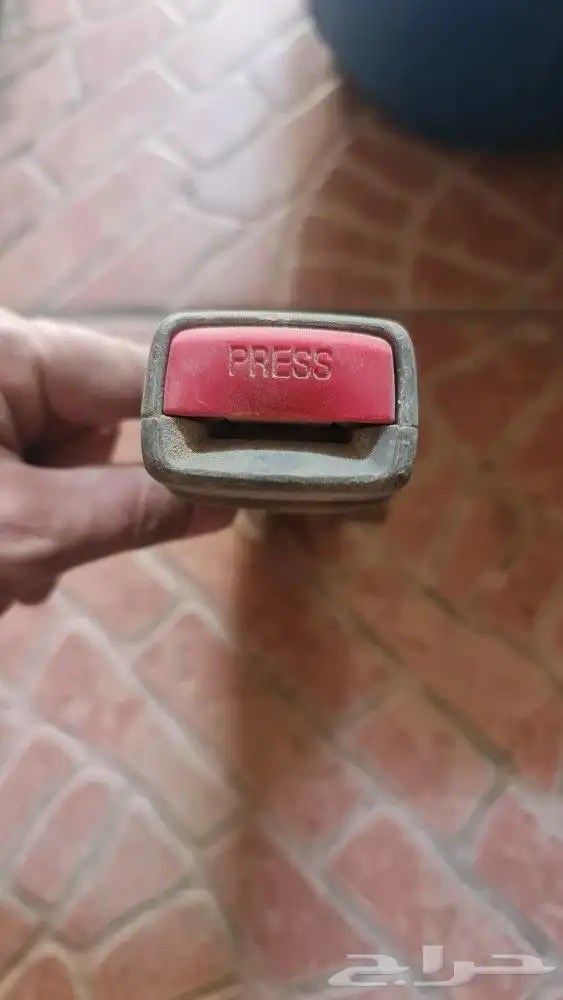 قطع غيارمتفرقه لسيارات تويوتا اصلي مخزن قديم 55