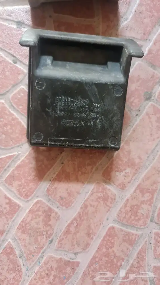 قطع غيارمتفرقه لسيارات تويوتا اصلي مخزن قديم 52