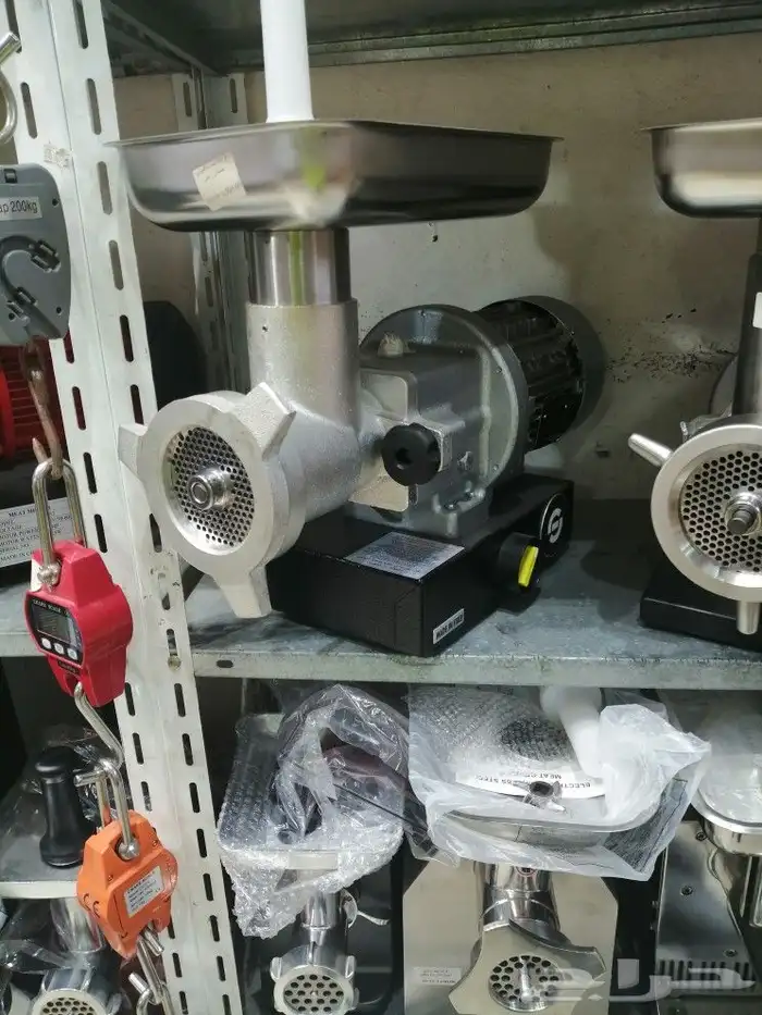 منشار لحم إيطالي 4