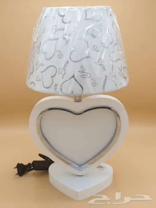 دروع وكؤوس تذكارية 6