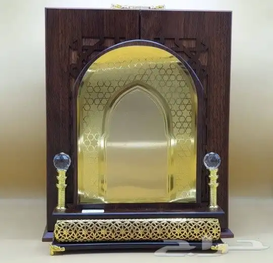 دروع وكؤوس تذكارية 31