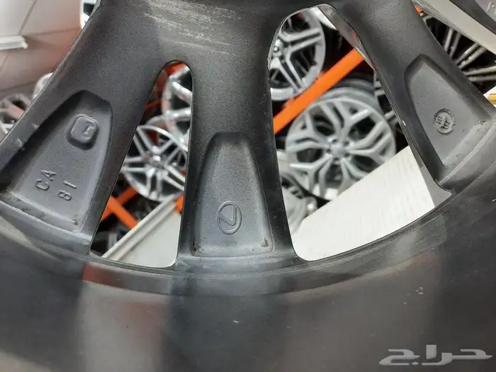 جنوط لكزس أي أس 350 اصلي وكاله شد بلد 2021 6