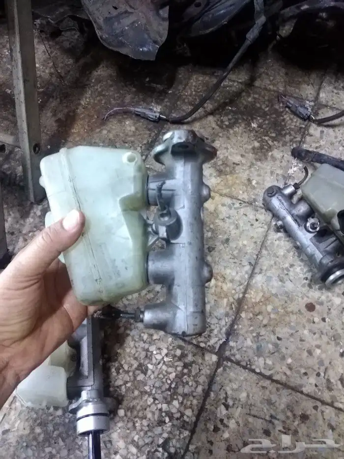 قطع فرامل لكزس 10