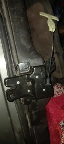 قطع فورد ماركيز فكتوريا 10