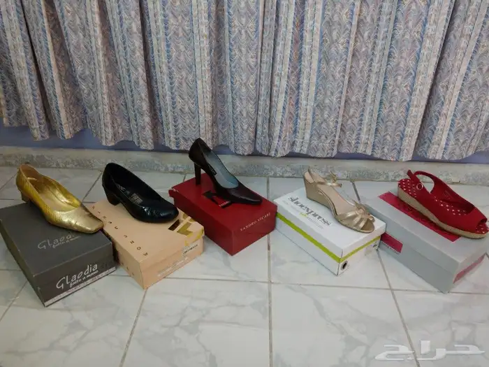 أحذية ب10ريال أطفال و30ريال نسائية وحذاء طبي للمواليد 0