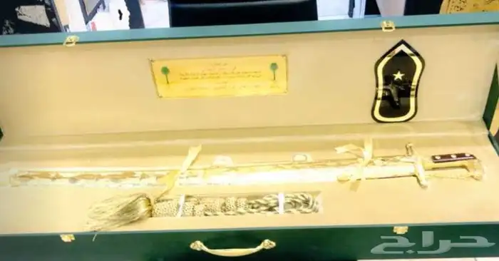 دروع وسيوف ومشالح بسعرالجمله 54