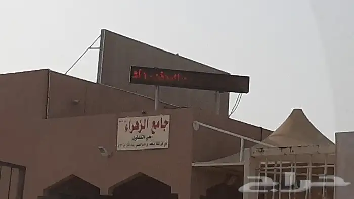 شاشه عرض دعائيه خارجيه للمحلات التجارية 1