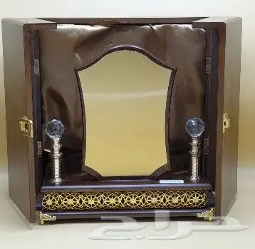 تشكيلة واسعة من دروع يوم المعلم 36