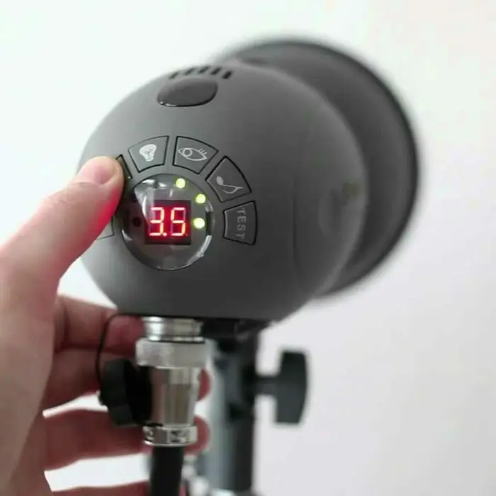 استديو متكامل فلاشات Visico 900w ثلاثة رؤوس 4