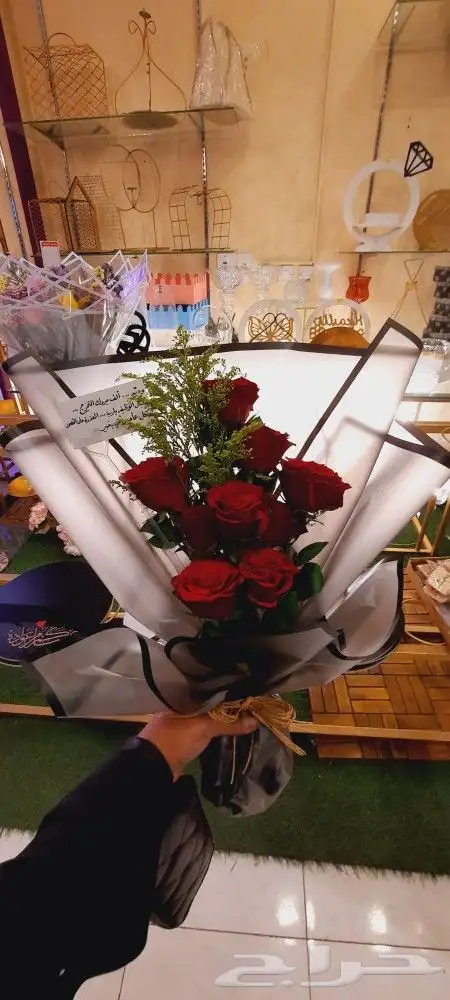 توزيعات عطور شوكولاته ورد هدايا 13