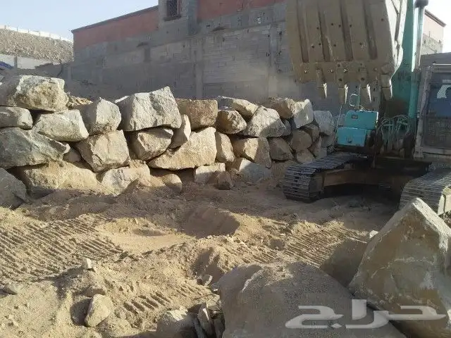 لايجار بوكلين وبناء جدارن الحجر وتفيتيت صخور 0