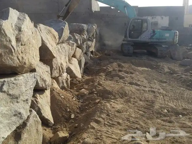 لايجار بوكلين وبناء جدارن الحجر وتفيتيت صخور 2