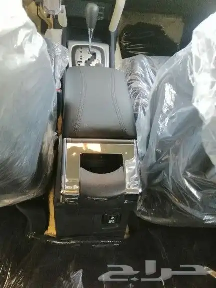 تكاية مسند مركى تويوتا راش مصمم خصيصا لها 1