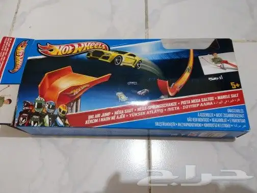 حقائب مدرسية ألعاب زحلوقات سيارات 9