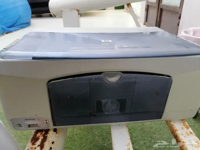 اجهزة طباعة ملونه عددهم 4 او اكثر حص طين HP فيهم ثنتين عدلين 17