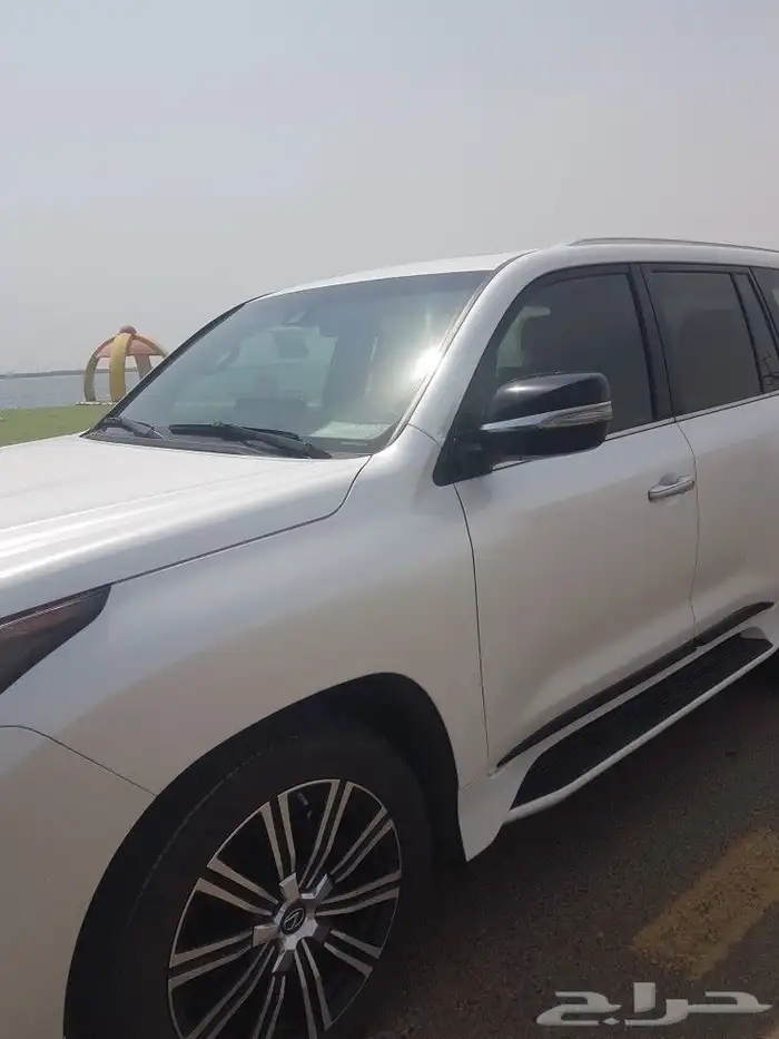 جيب لكزس 2020 LX العداد 87 الف السعر 370 4
