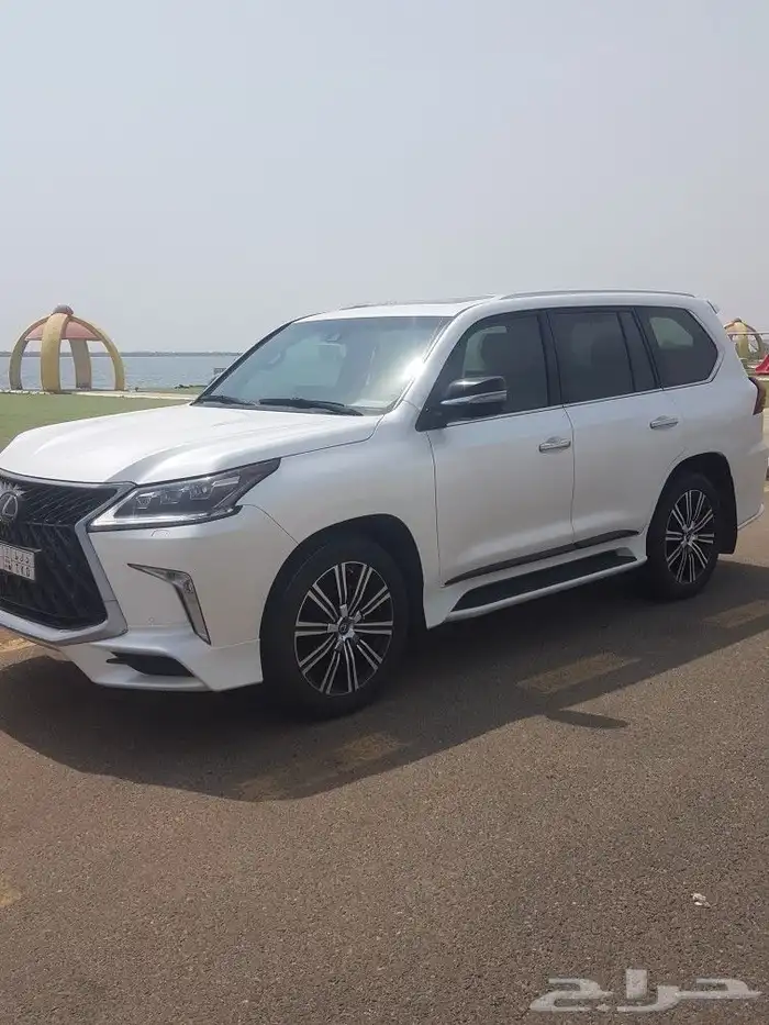 جيب لكزس 2020 LX العداد 87 الف السعر 370 3